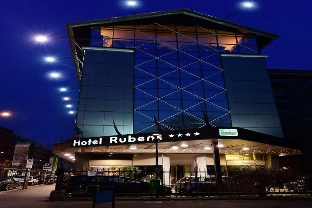C-Hotels Rubens Milano 4*,